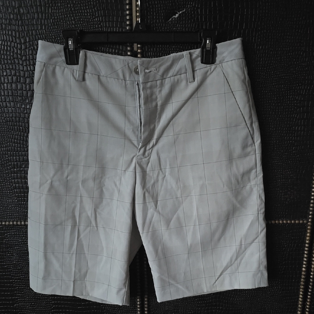 Ashworth Gray Flat Front Shorts Lightweight and Versatile
